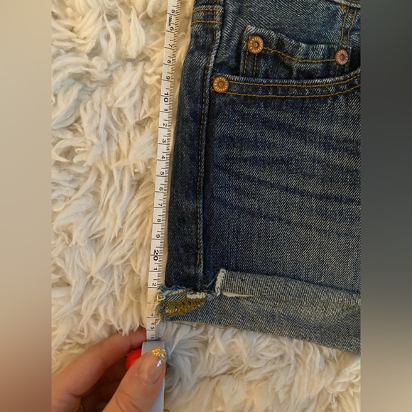 Levi’s Shorts - Picture 5 of 6